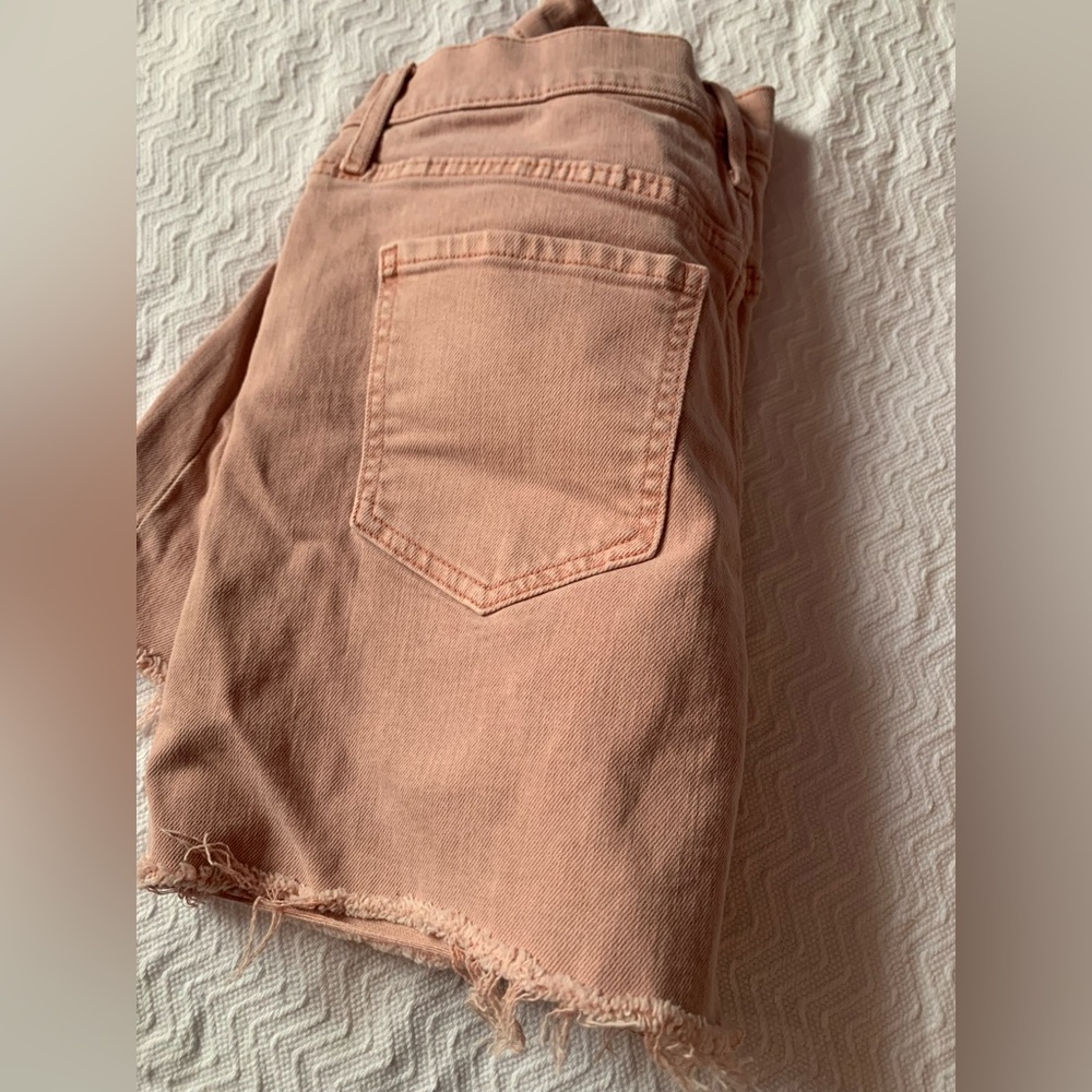 Banana Republic Light Pink denim
Shorts NWOT - Picture 1 of 3